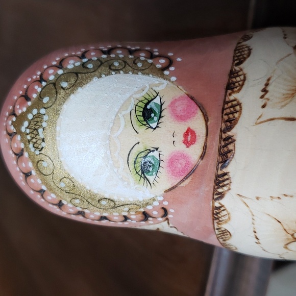 Vintage Russian Hand Painted Nesting Dolls - Picture 9 of 12